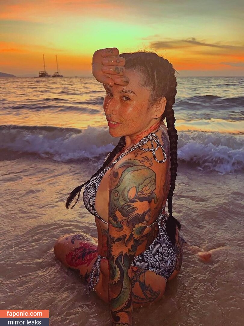 Ashlynnsasha, Ashyaelizabeth, BENICENATASHA, velvetangelsv Nudi Trapelati OnlyFans Foto #17