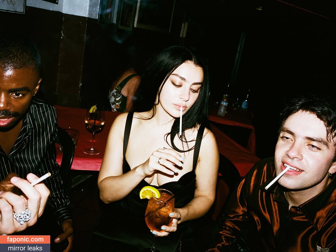 Charli XCX, charli_xcx, charlignarly, charlixcx, https: Nudi Trapelati OnlyFans Foto #7