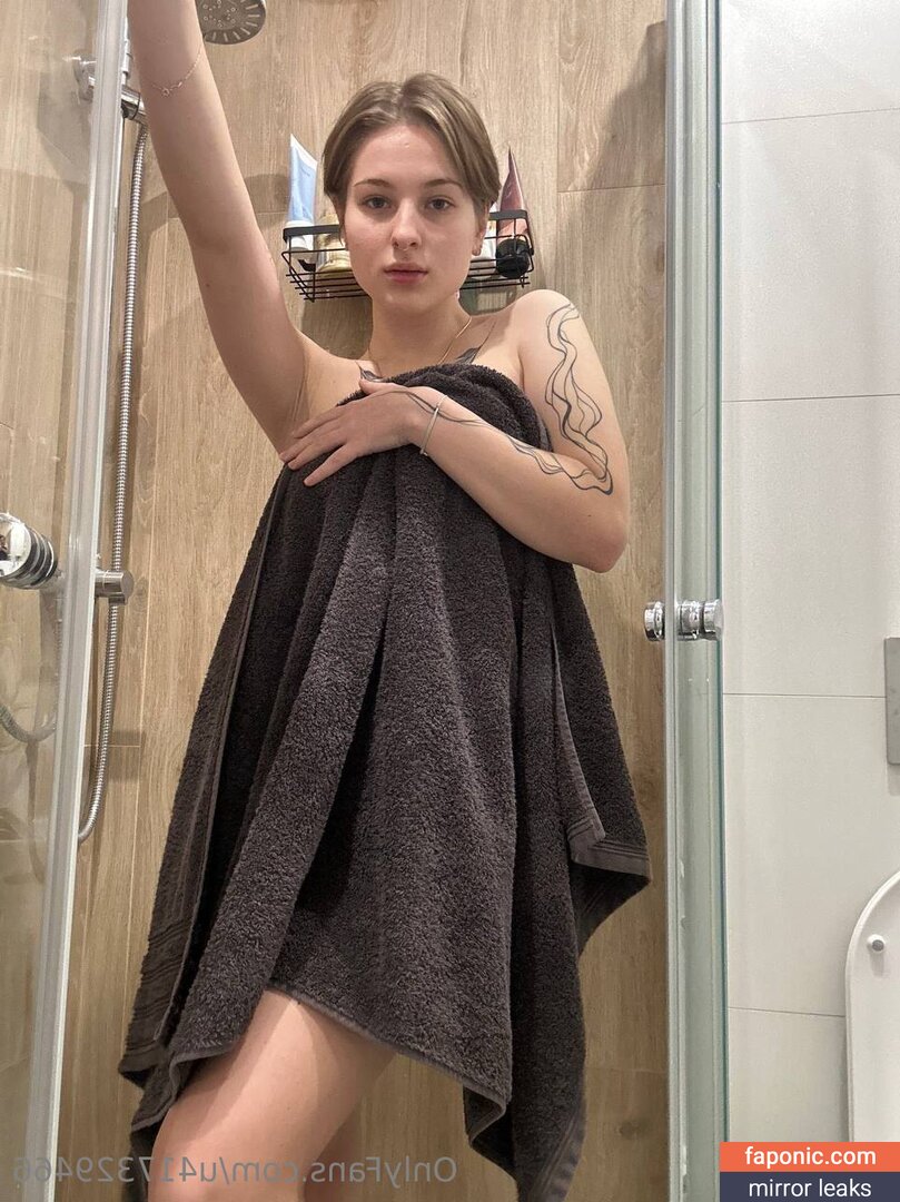 Emmy_vv, emmy.v.v, luna_mul Nudi Trapelati OnlyFans Foto #6