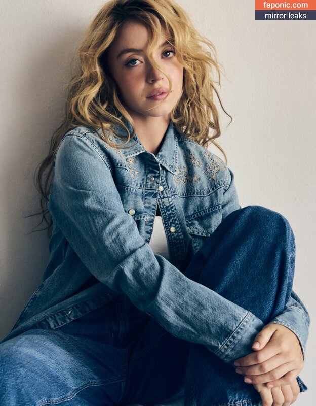 Sydney Sweeney, gal_gadot, https:, sydney_sweeney Nudi Trapelati OnlyFans Foto #109