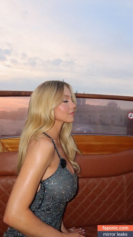 Sydney Sweeney, gal_gadot, https:, sydney_sweeney Nudi Trapelati OnlyFans Foto #388