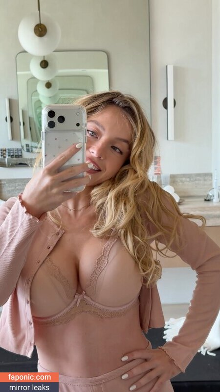 Sydney Sweeney, gal_gadot, https:, sydney_sweeney Nudi Trapelati OnlyFans Foto #485