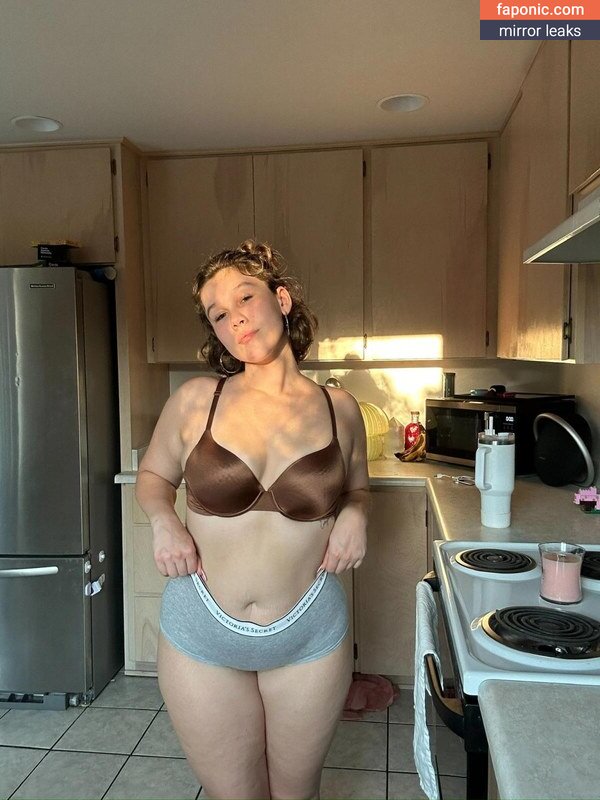 Symone Blust, symone_blust Nudi Trapelati  Foto #3