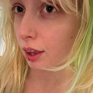 Eva Violet