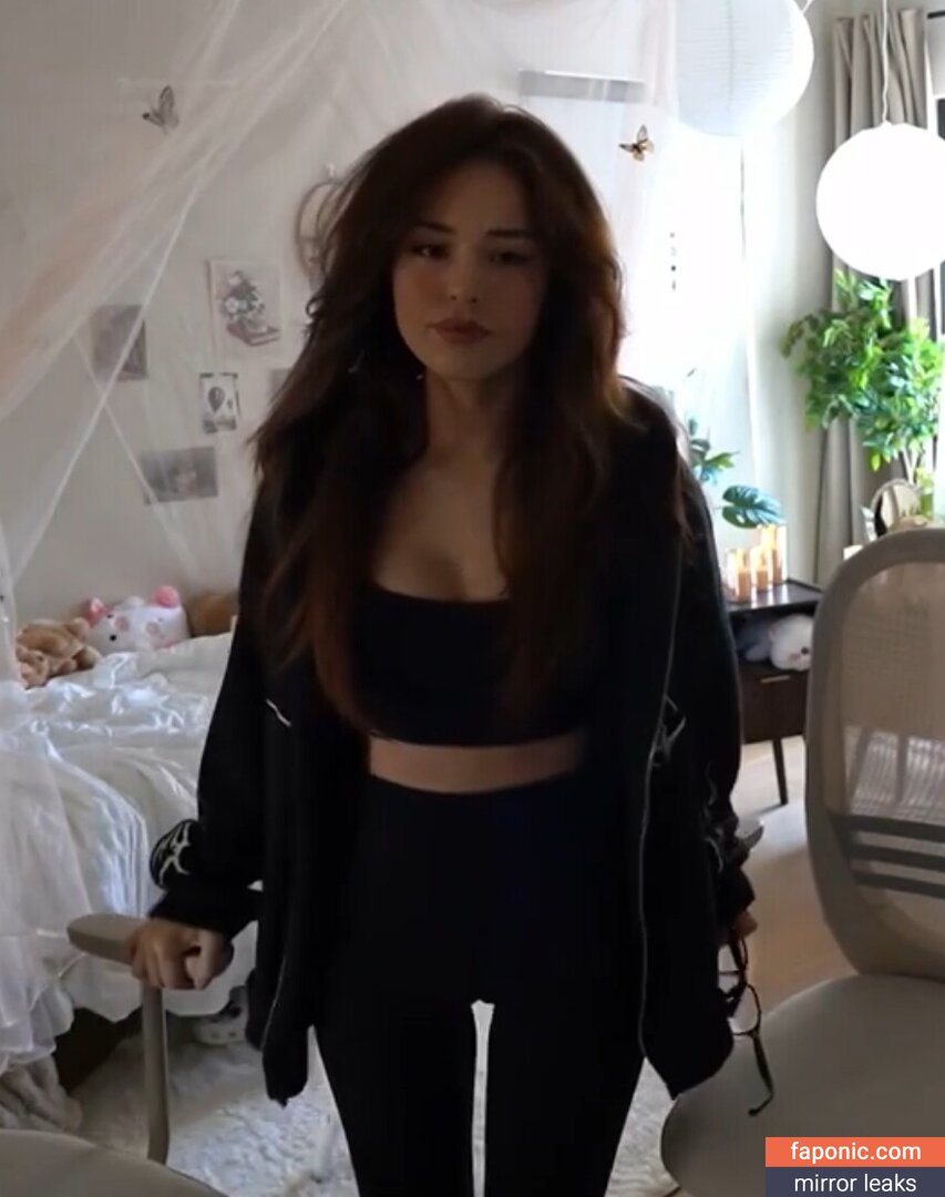Valkyrae, https: Nudi Trapelati OnlyFans Foto #2294