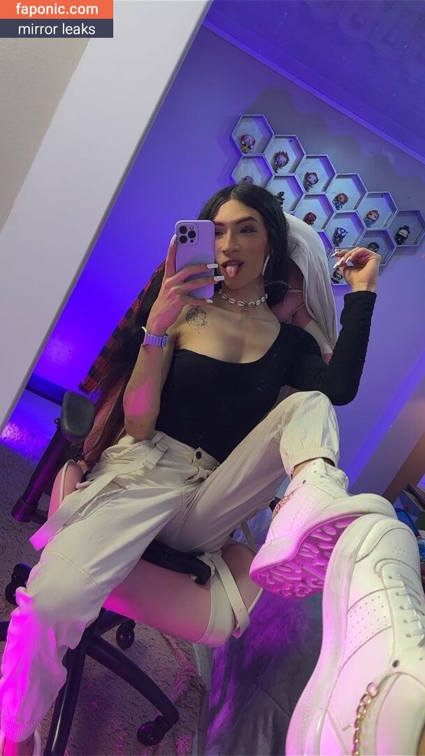 Kyllie Fox, _KylieFox_, https:, kyliefoxxy, kylliefox, kylliefox_ Nudi Trapelati OnlyFans Foto #17