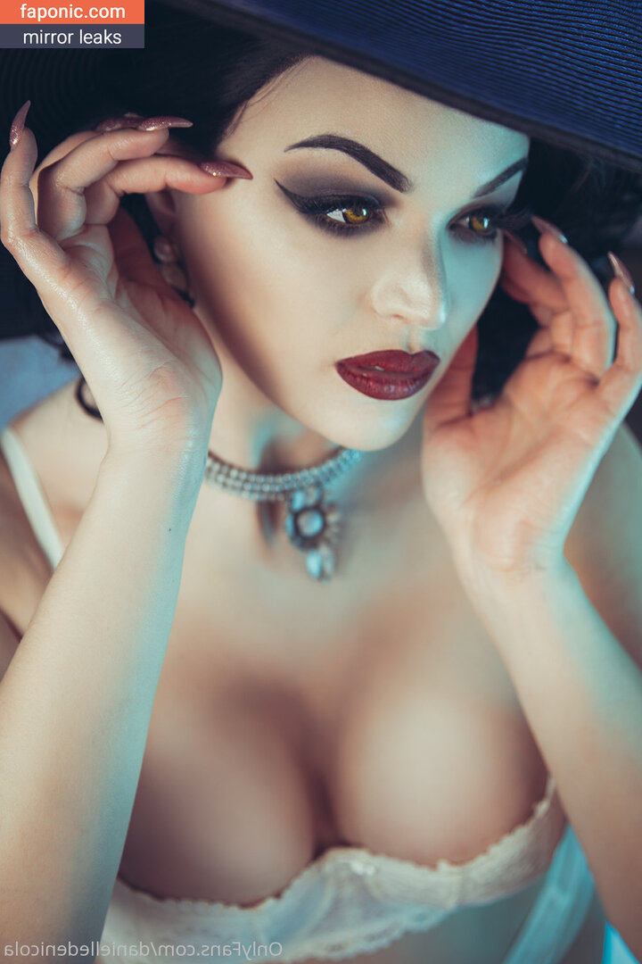 Danielle Denicola, danielledenicola, danielledenicolaofficial, danielledenicolavip, daniellednicola, https: Nudi Trapelati OnlyFans/Patreon Foto #60