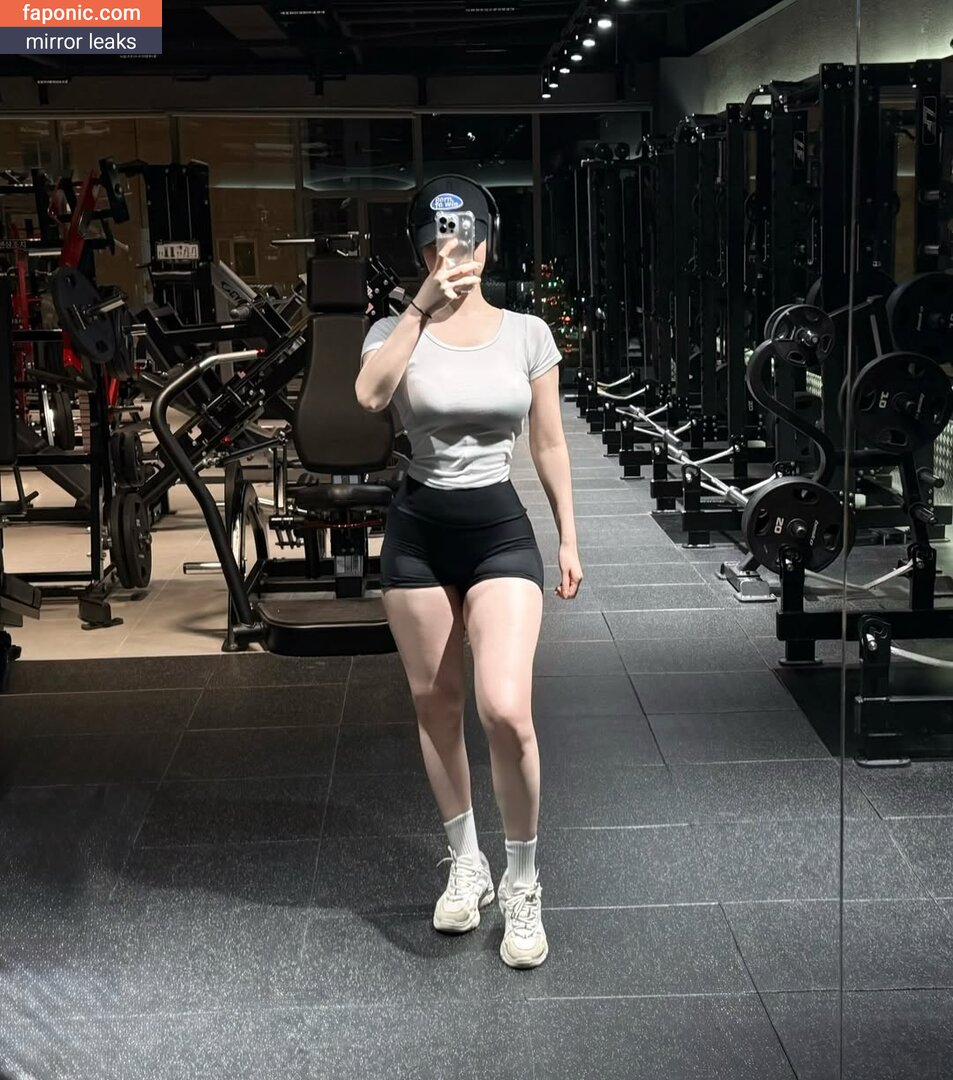 Evawishx, Evawxsh, hanxiao_ss, imeva Nudi Trapelati OnlyFans Foto #40