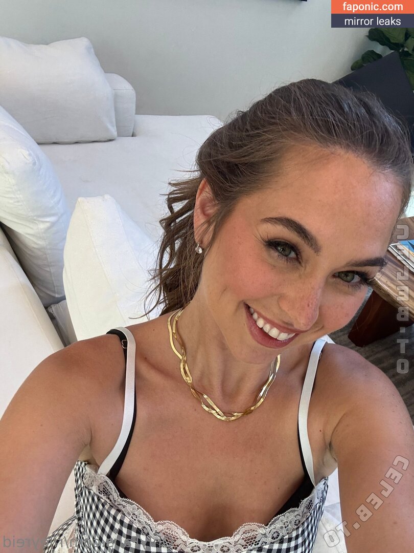 Riley Reid, RileyReidTikTok, hellorileyreid, rileyreidx3 Nudi Trapelati OnlyFans Foto #2610