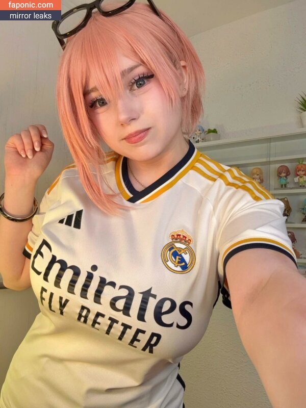 Upminaa, https: Nudi Trapelati  Foto #270