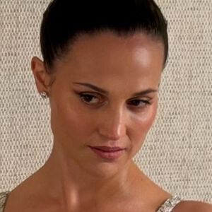 Alicia Vikander