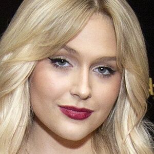 Alyvia Alyn Lind