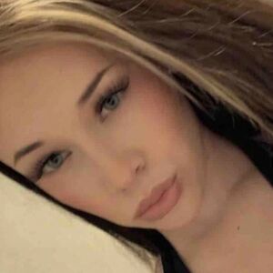 Ava.Bolding