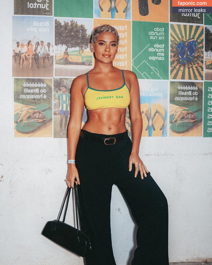 Bella Campos
