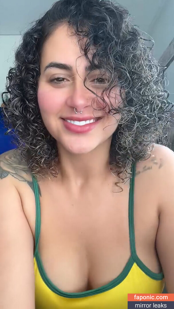 Bella Menezes