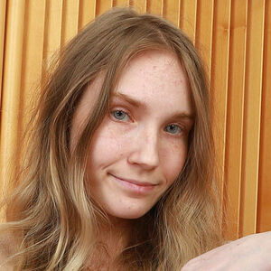 Claire Roos