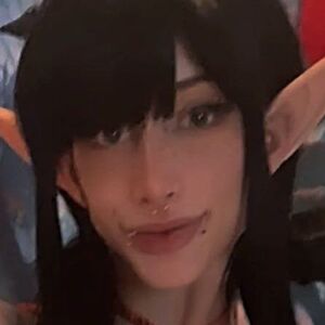 Emothotluvr