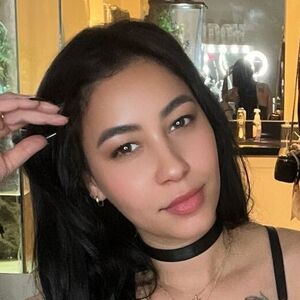 Esmi Lee