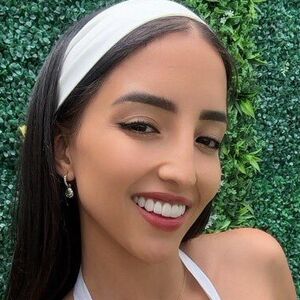 Isabella Torres03