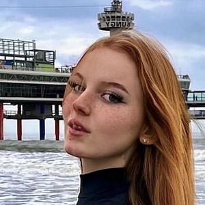 Larissa.775