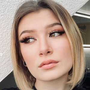 laura.kbr