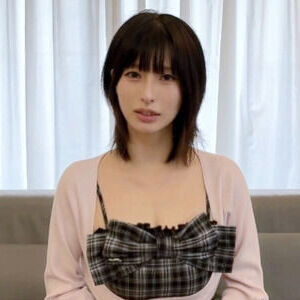 Momoka Akari