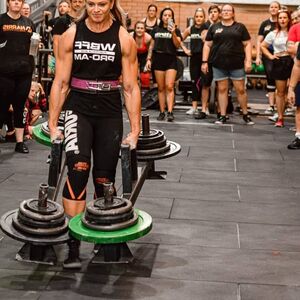 nicolehowarth_figurepro