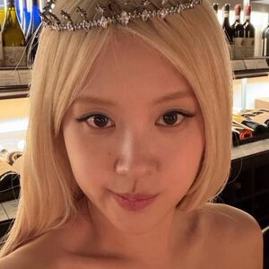 Rose From Blackpink