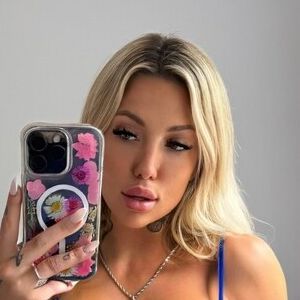 Talyablondie9977