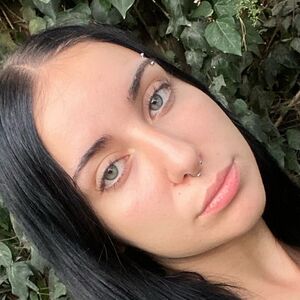 Zoe Sarru