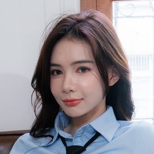 Zoey_047