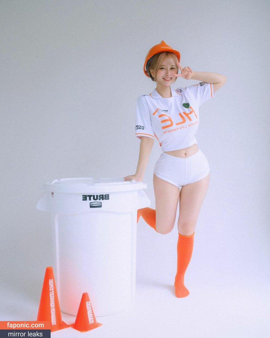 ZziZzi, zizzi_j, zzi_zzi._, 찌찌 Nudi Trapelati OnlyFans Foto #135